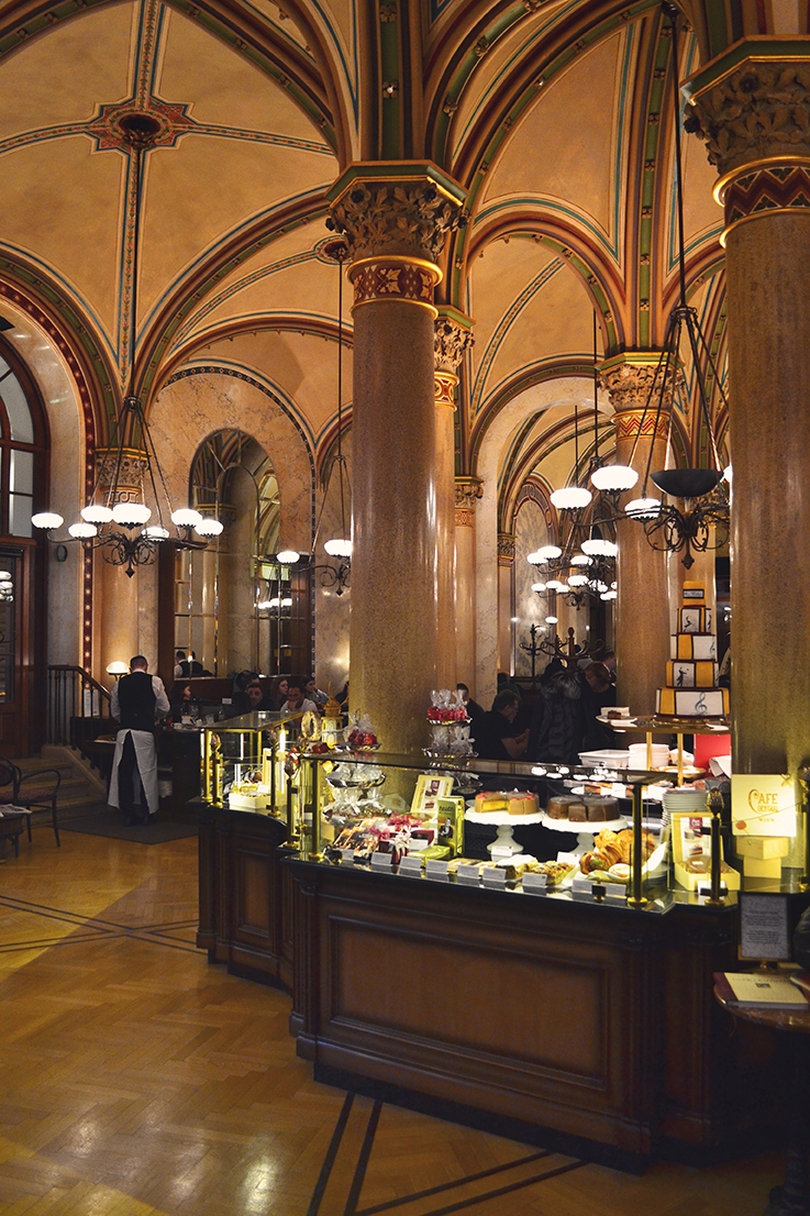 Cafe Central Vienne interieur