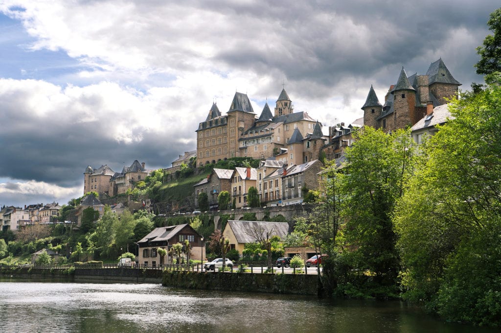 Les lieux incontournables à visiter en Corrèze