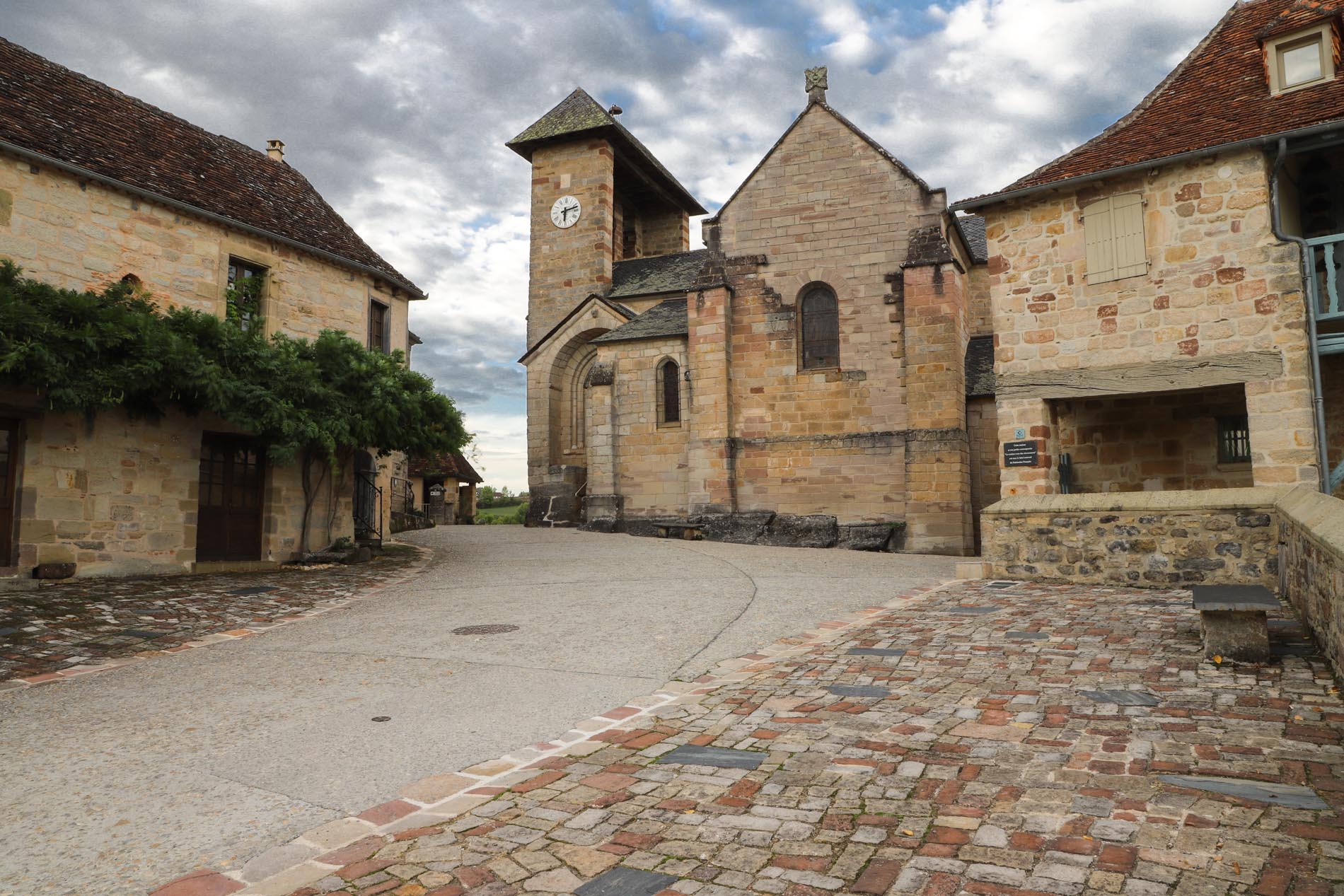 Eglise Saint Barthelemy Curemonte