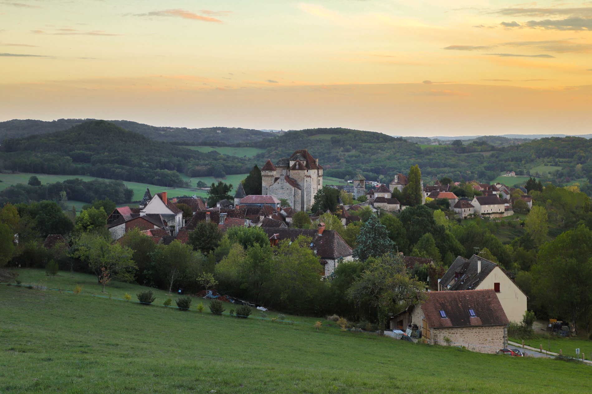 Curemonte-village-correze