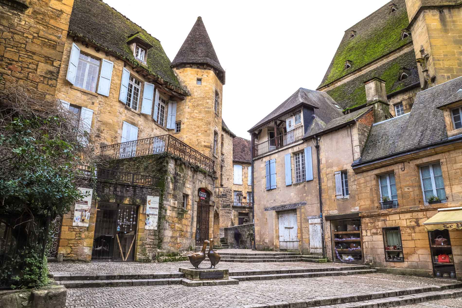 Les-trois-oies-a-sarlat-en-dordogne