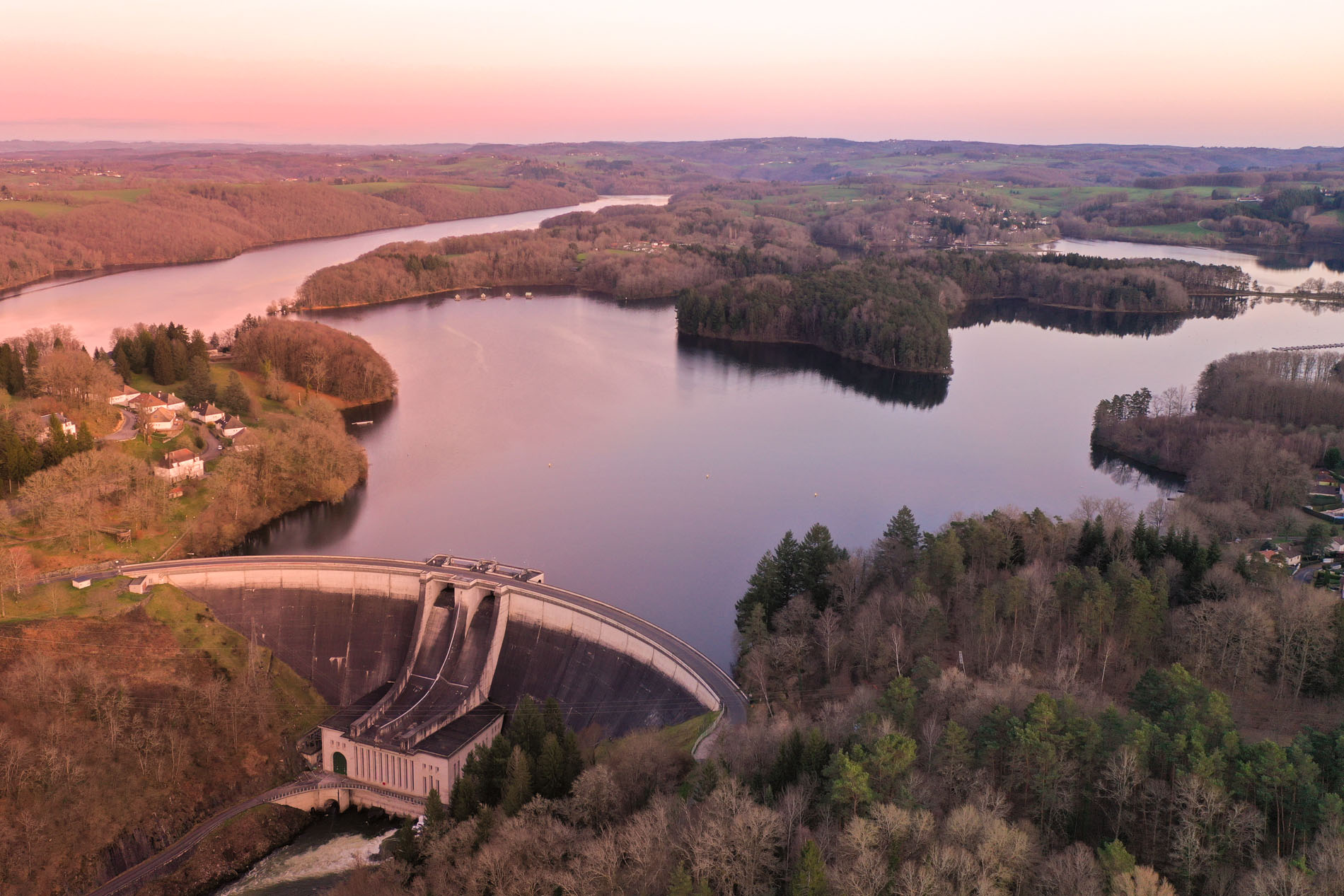 Barrage-de-St-Etienne-Cantales