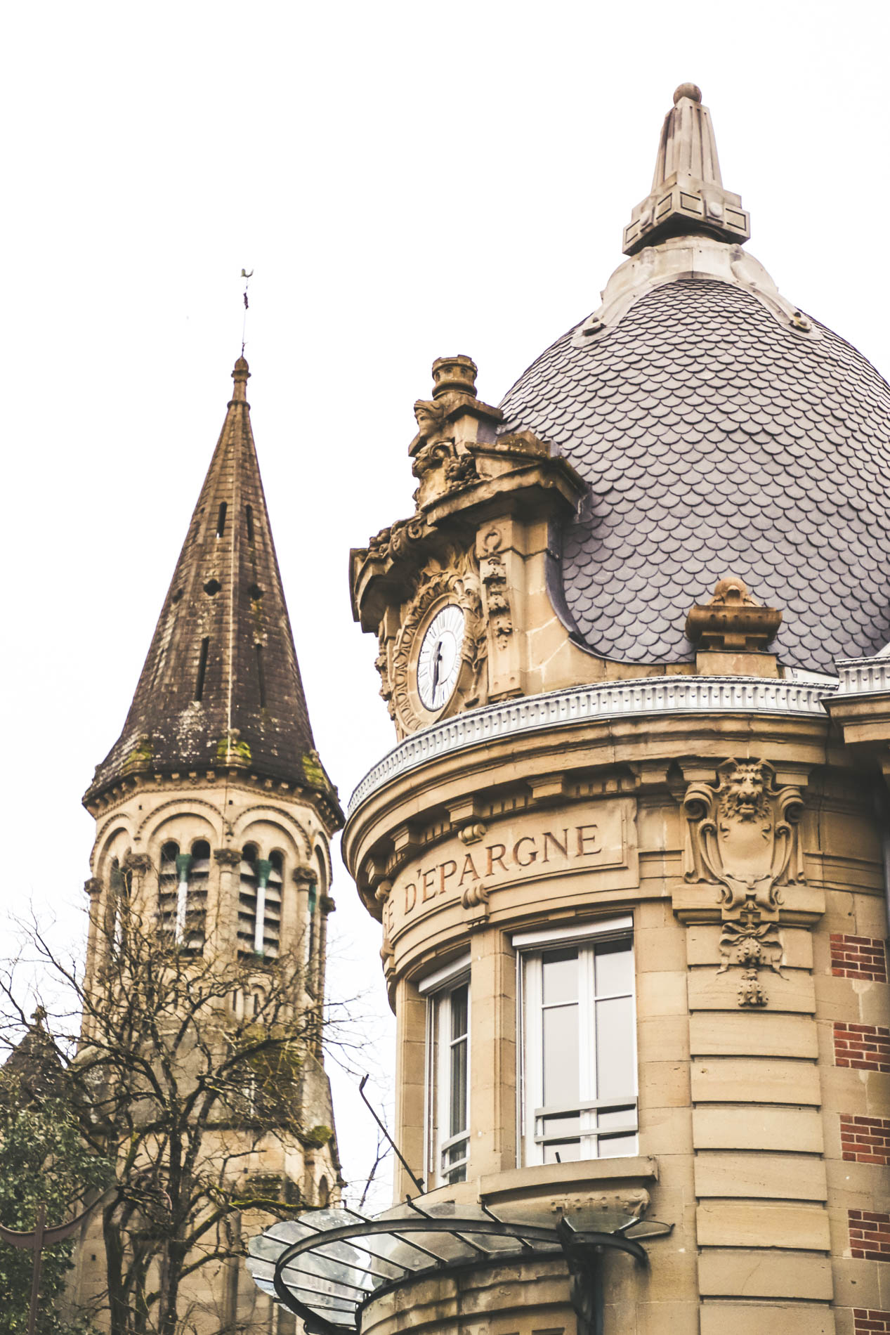 Banque-Caisse-Epargne-Architecture