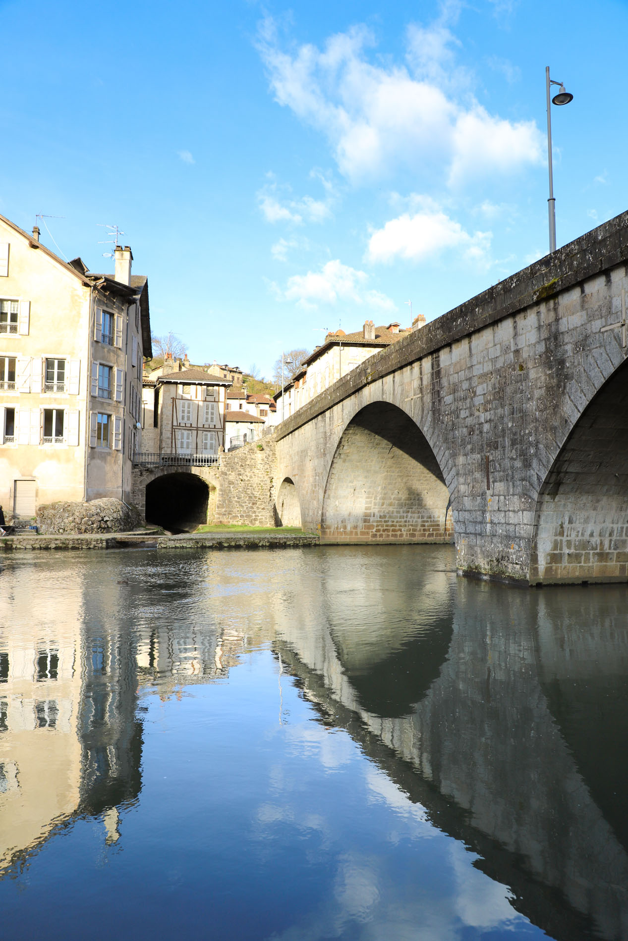 Le-pont-de-Laroquebrou