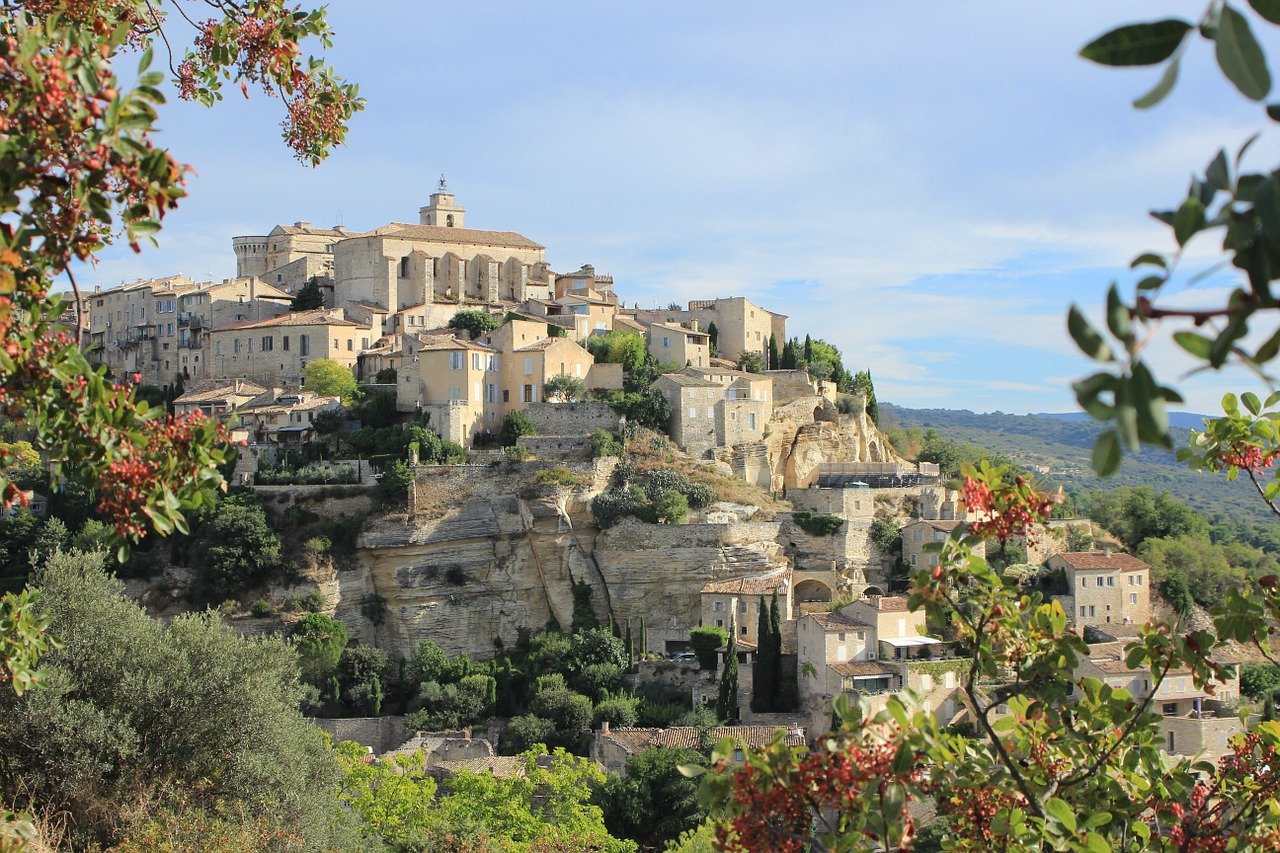 Le-villages-de-Gordes-dans-le-Luberon