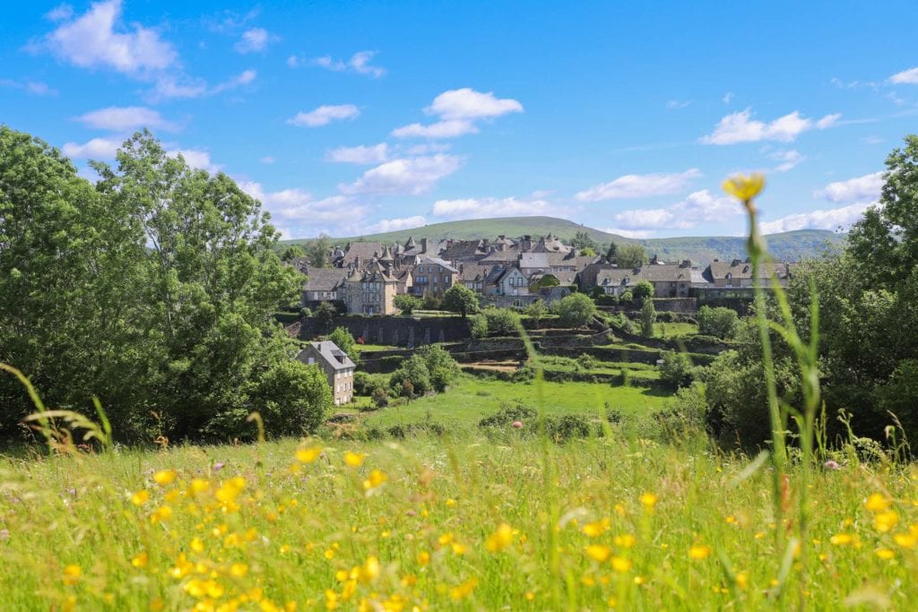 Pourquoi faut-il visiter Salers dans le Cantal ?