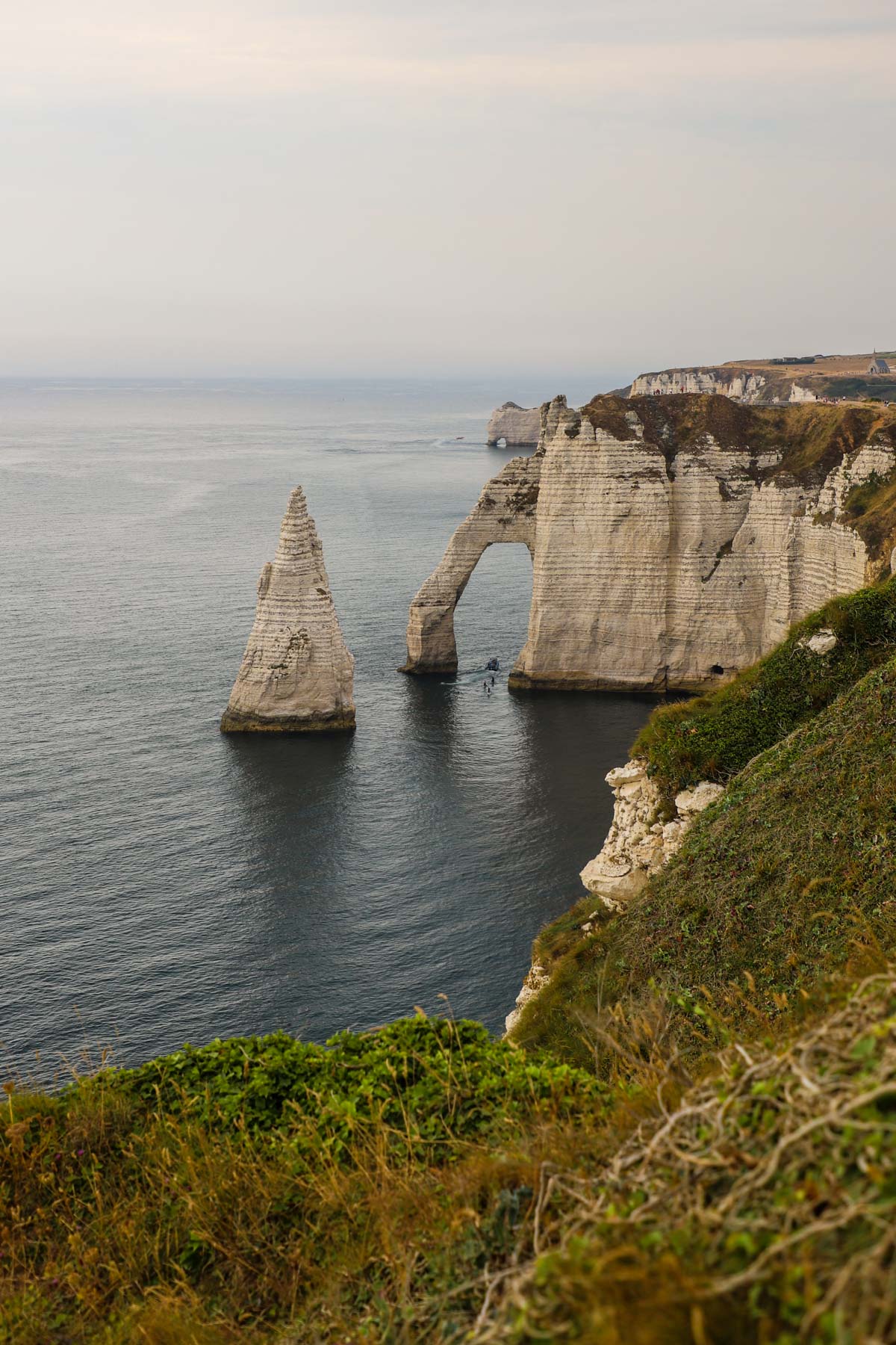 photo-des-falaises-d_Etretat-France