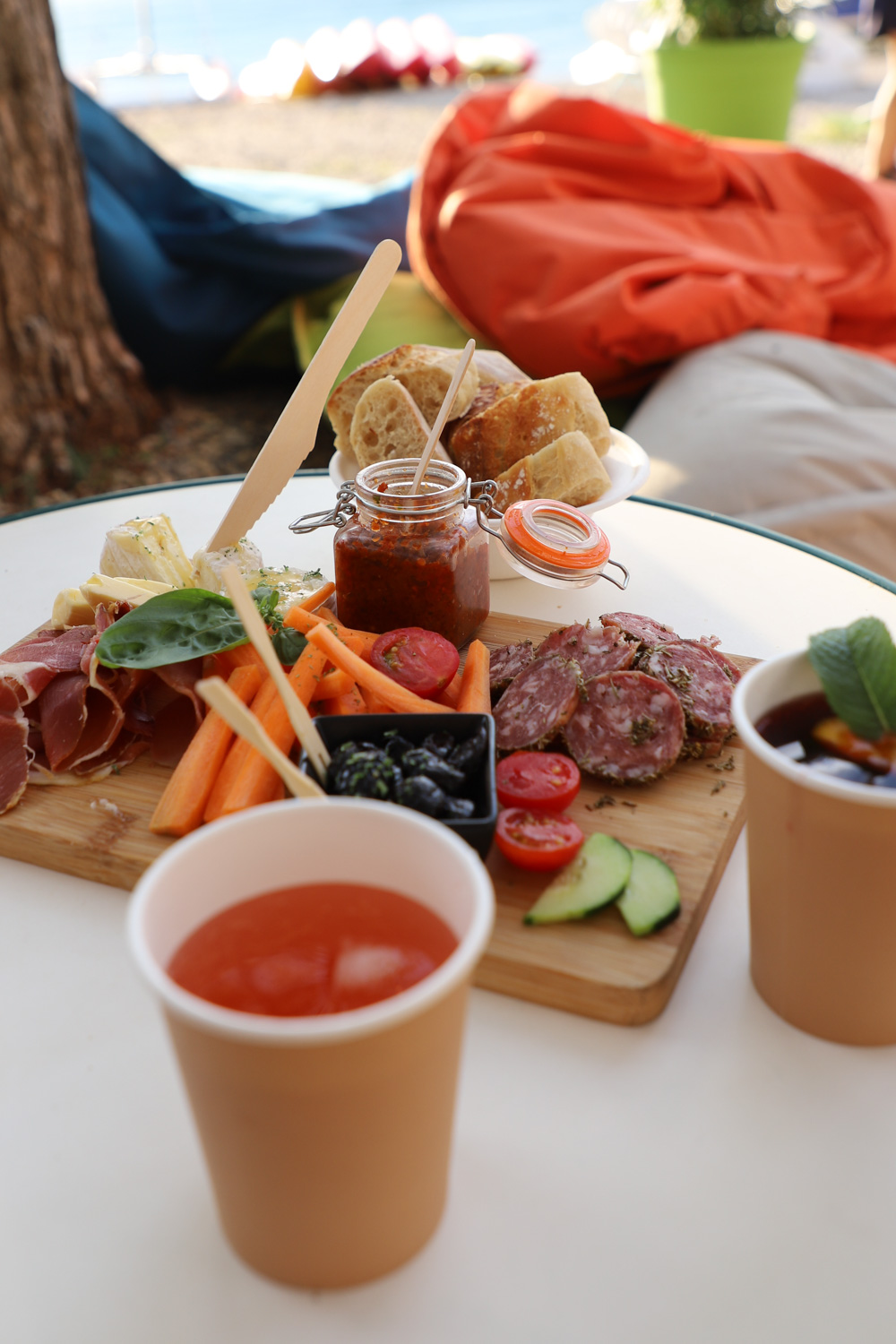 snacking-au-surf-center-location-lac-de-sainte-croix