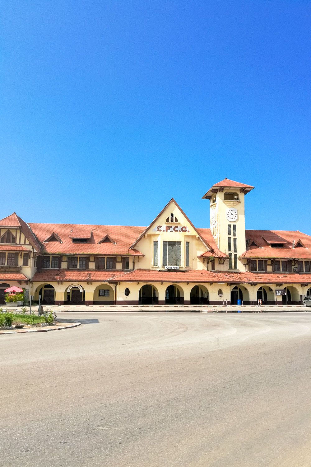 visiter-pointe-noire-gare-du-ventre-ville