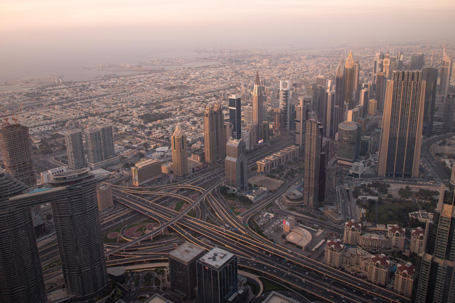 vue-at-the-top-burj-khalifa-dubai