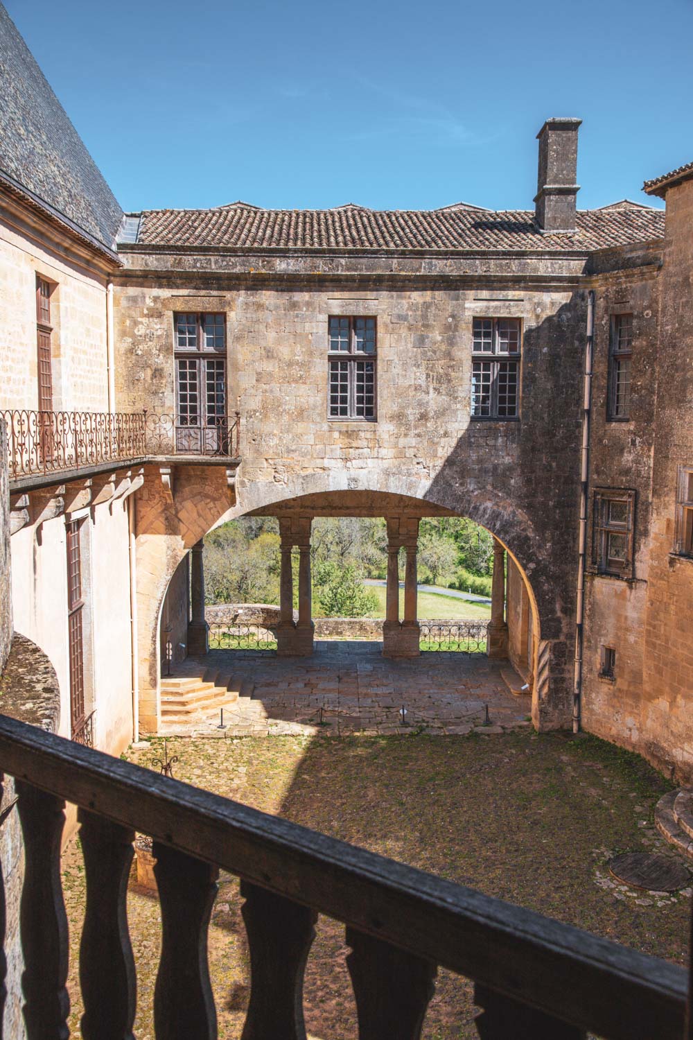 visiter-le-chateau-de-biron-perigord-dordogne