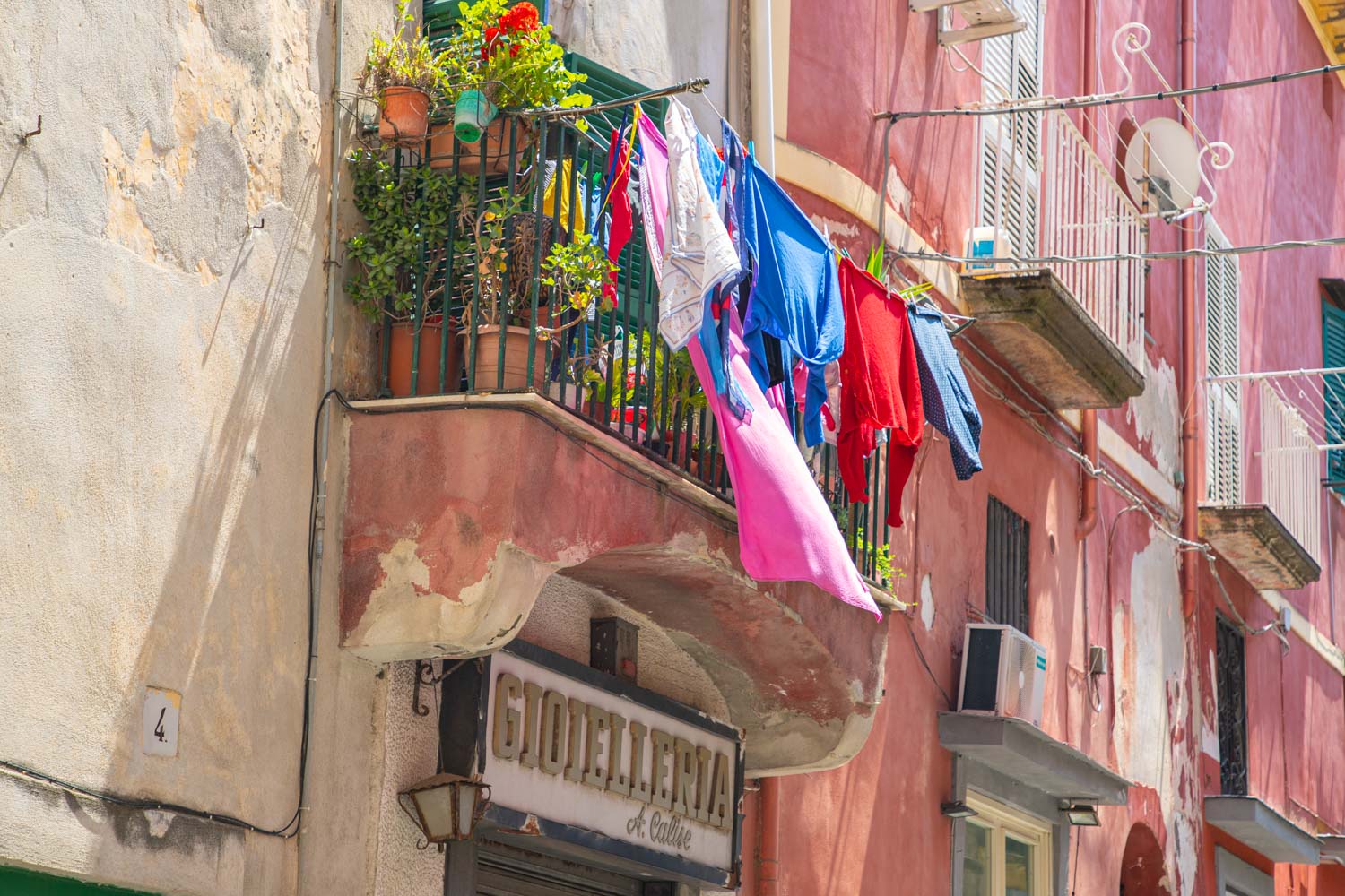 maisons-colorees-procida-italie