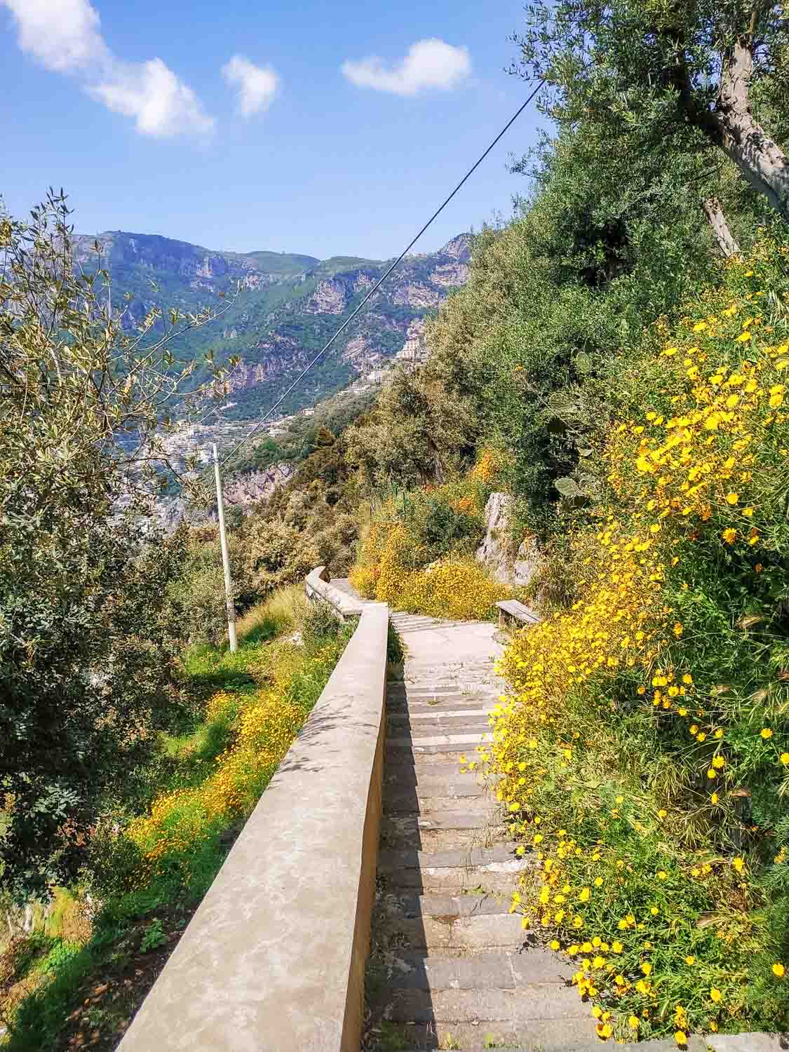 escaliers-procida-chemin-de-randonnee