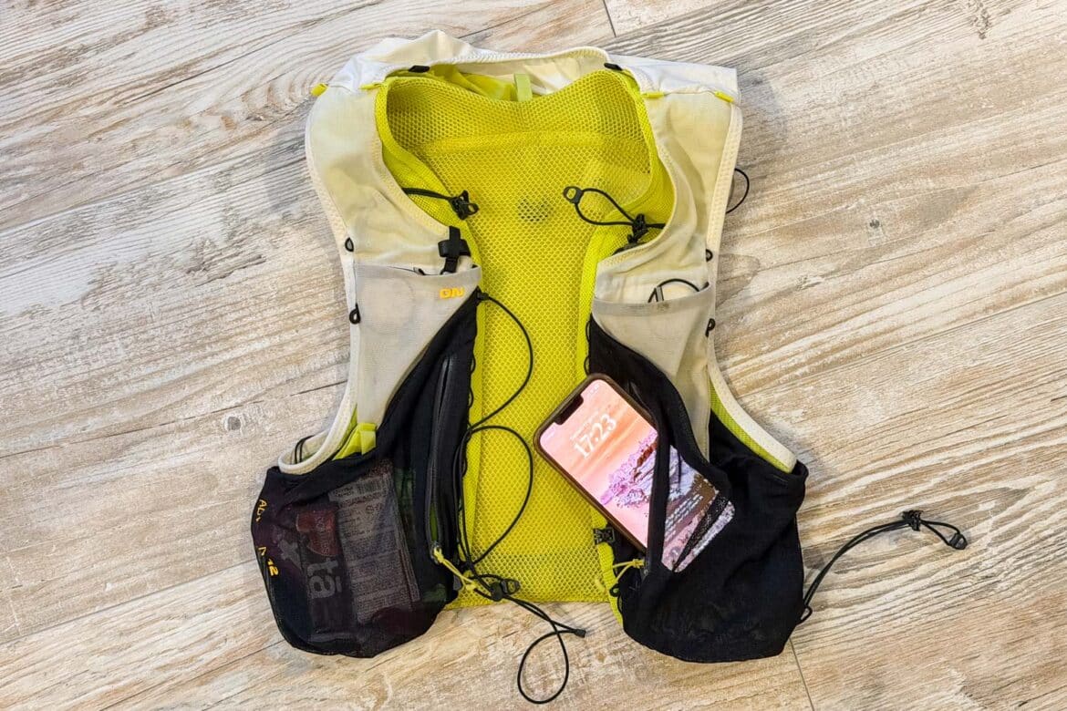 Test complet du sac de trail Salomon ADV Skin 12 en condition réelle.