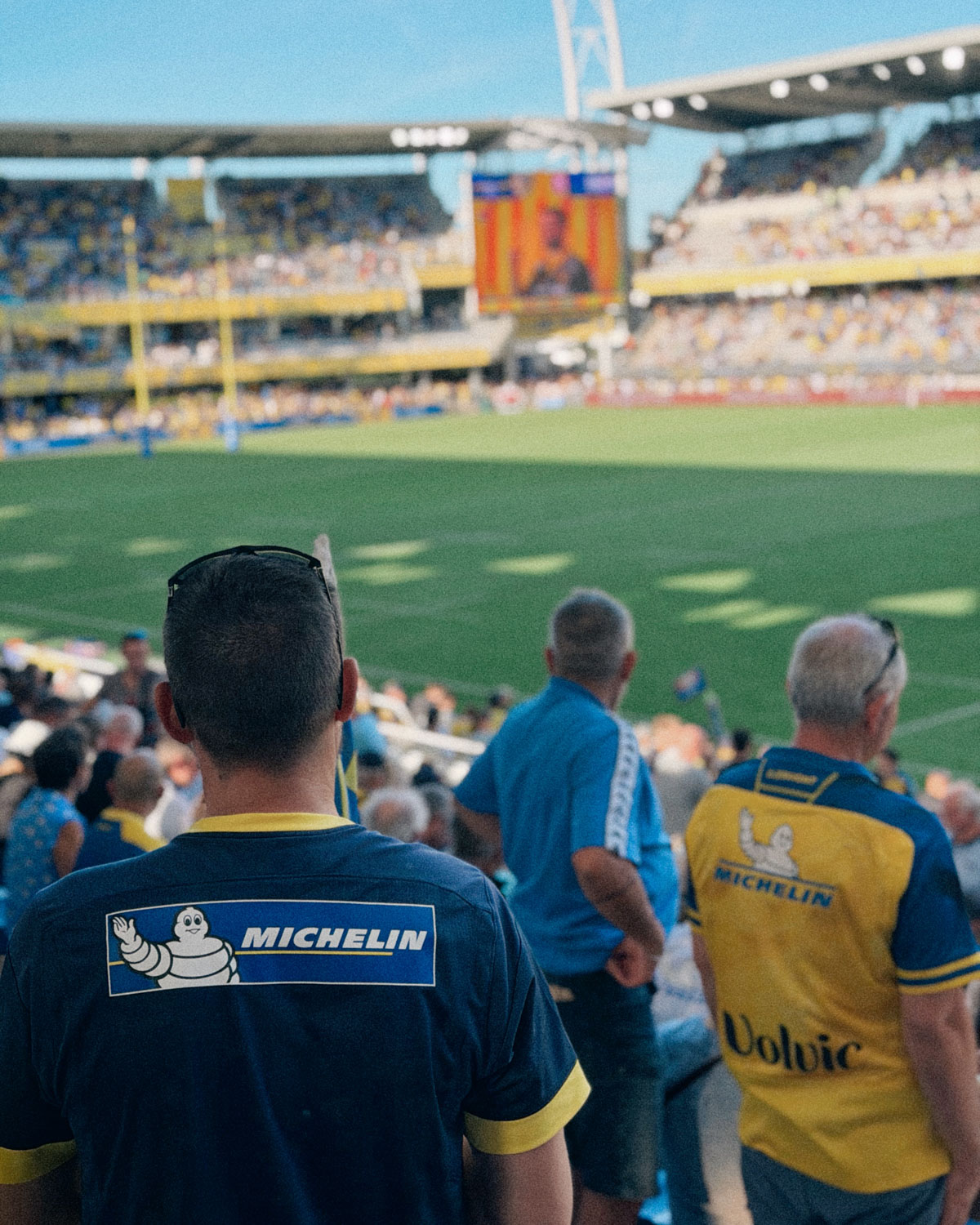 supporter-asm-rugby-au-stade-marcel-michelin